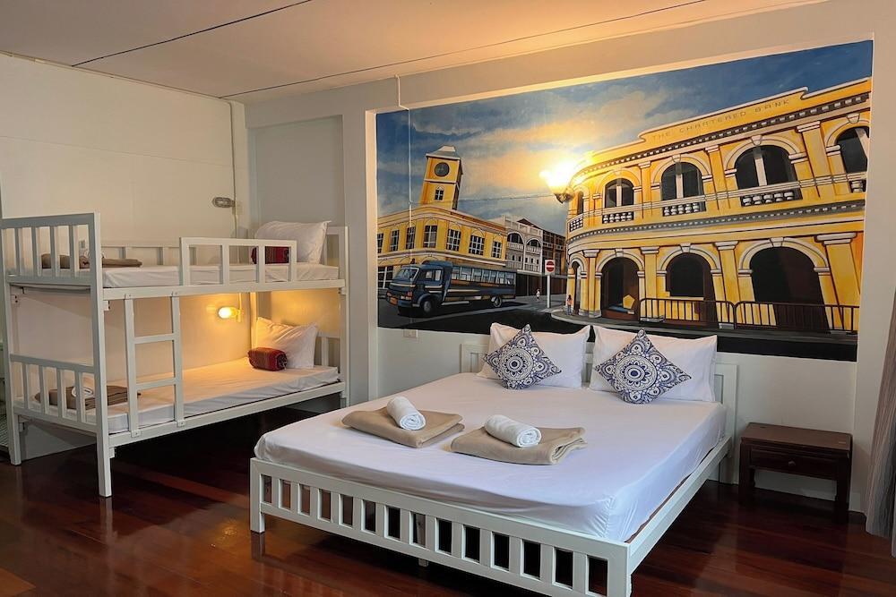 Phuket Old Town Hostel Room Type - Family Room, City View