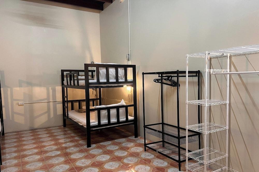 Phuket Old Town Hostel Room Type - Family Suite, Shared Bathroom