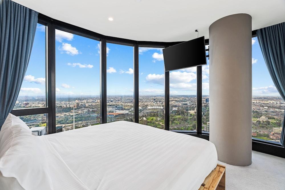 CLLIX Australia 108 Apartments Room Type - Two Bedroom, Two Bathroom Apartment - Sky High
