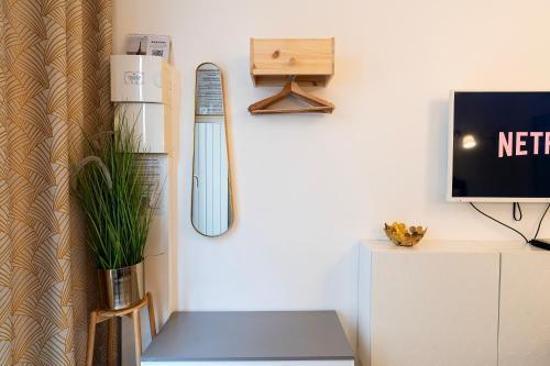 Studio - Moderne - Netflix & Wifi - Tap to explore photos