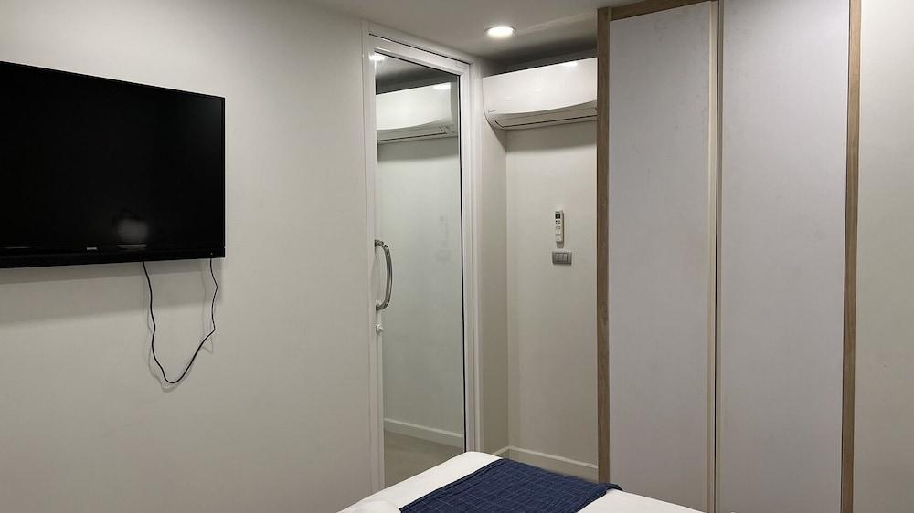 Blu 395 Room Type - Exclusive Room, 1 Bedroom