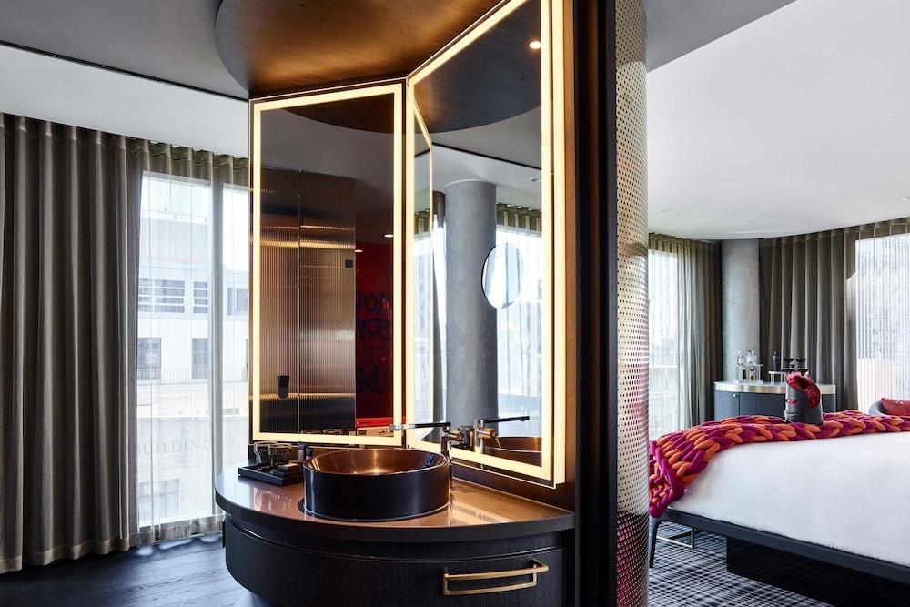 W Melbourne by Marriott - Tap to explore photos