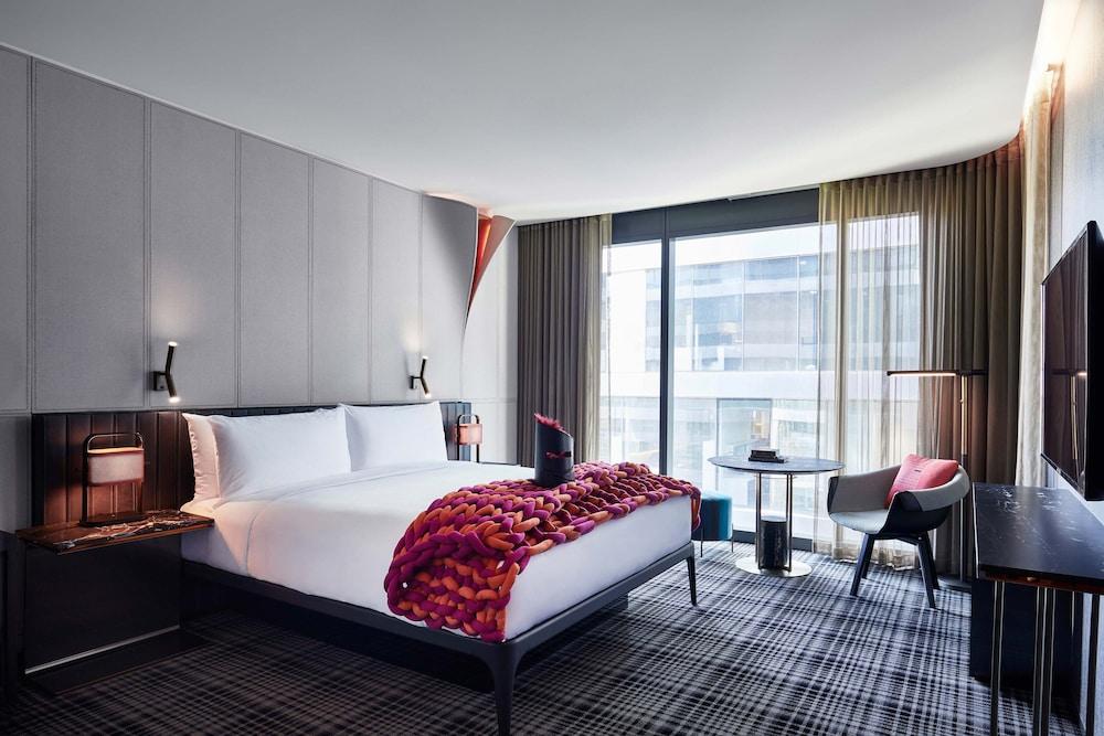 W Melbourne by Marriott Room Type - Standard Room, 1 King Bed, Non Smoking
