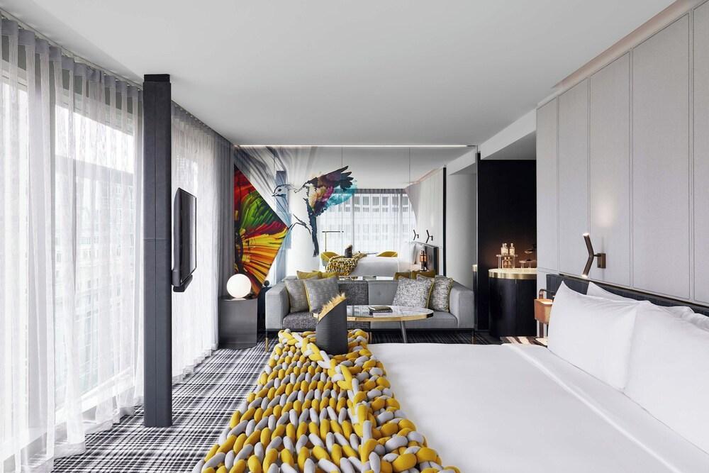 W Melbourne by Marriott Room Type - Studio Suite, 1 King Bed, Non Smoking