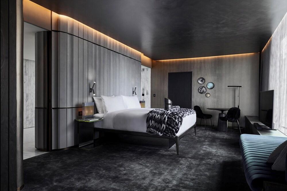 W Melbourne by Marriott Room Type - Penthouse, 1 Bedroom, Balcony, River View (Penthouse Suite I)