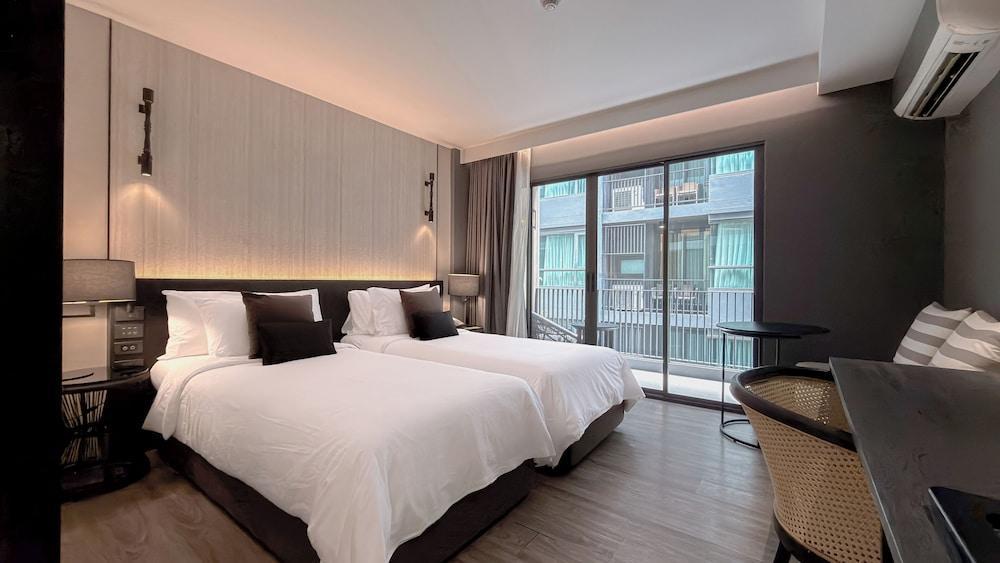 Bayphere Hotel Pattaya Room Type - Deluxe Twin Bed