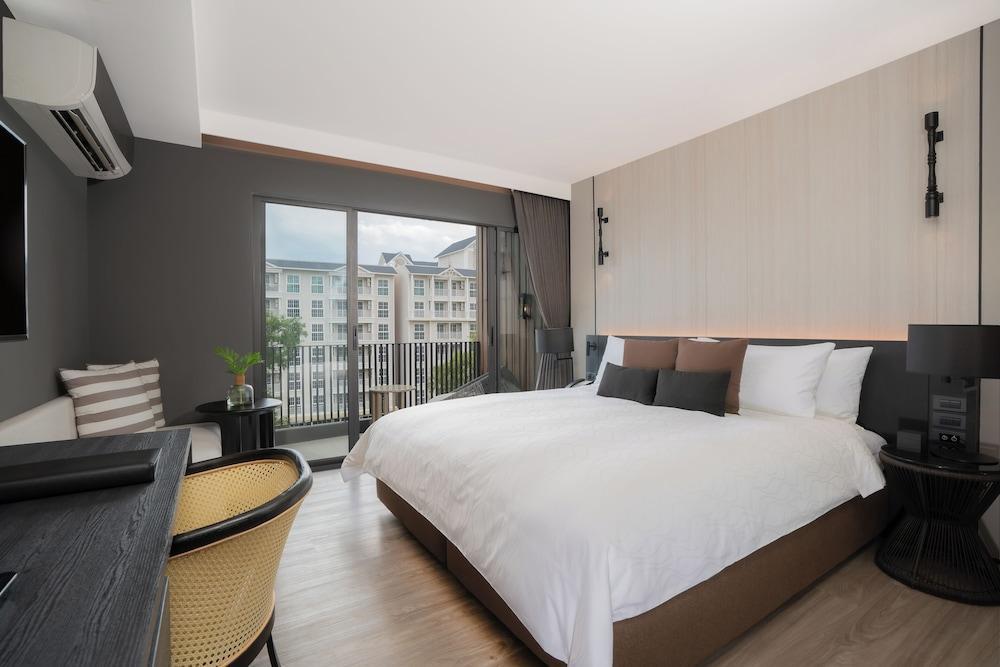 Bayphere Hotel Pattaya Room Type - Grand Deluxe King