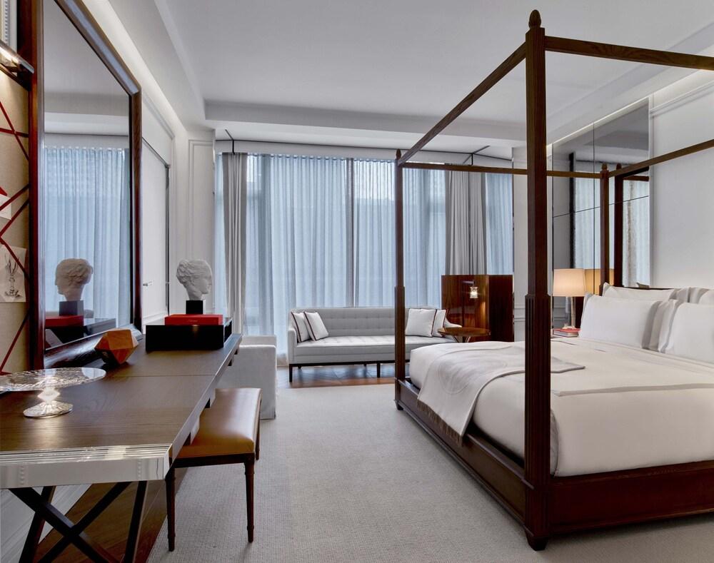 Baccarat Hotel and Residences New York Room Type - Classic Room, 1 King Bed (Grand)