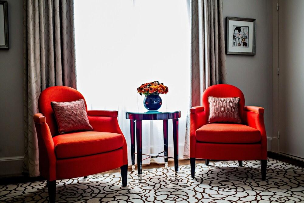 Prince de Galles, a Luxury Collection Hotel, Paris - Tap to explore photos
