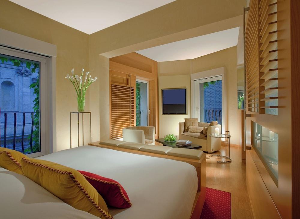 Hotel Raphaël – Relais & Châteaux Room Type - Executive Suite, Corner (Richard Meier)