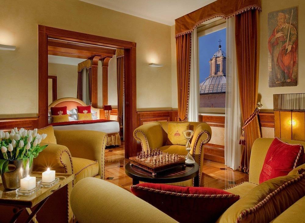 Hotel Raphaël – Relais & Châteaux Room Type - Suite, Terrace