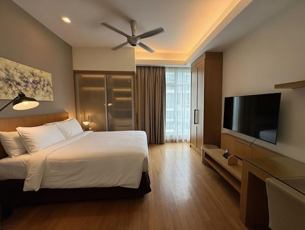 Cormar Suites Kuala Lumpur - Tap to explore photos