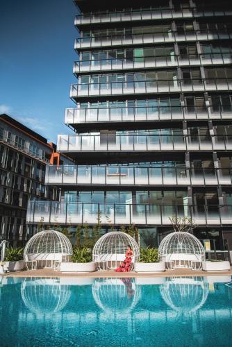 One Global Resorts Green Square - Tap to explore photos
