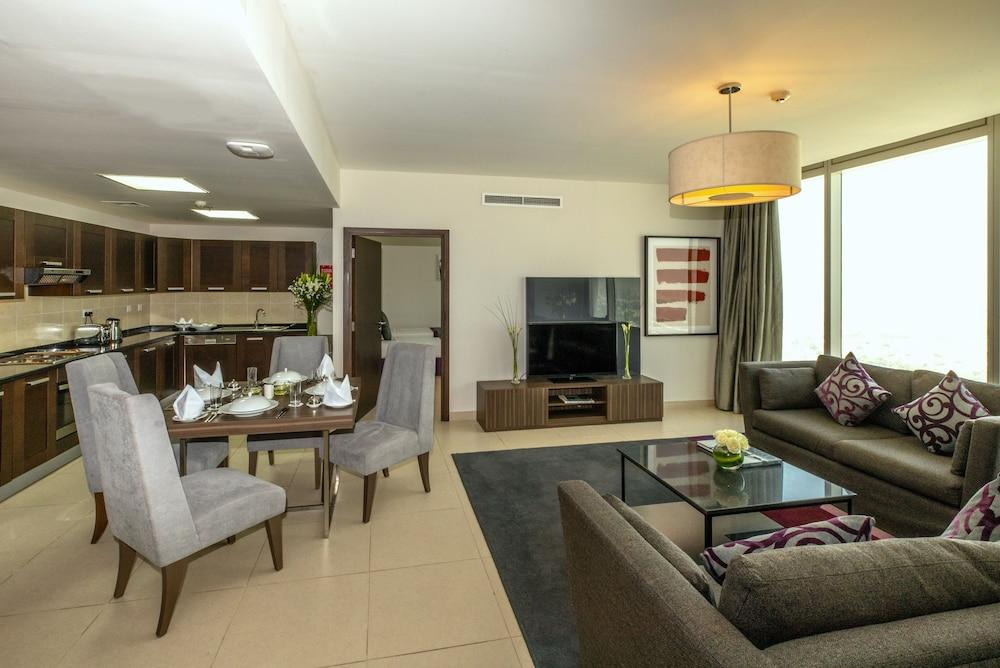 Nassima Tower Hotel Apartment - Tap to explore photos