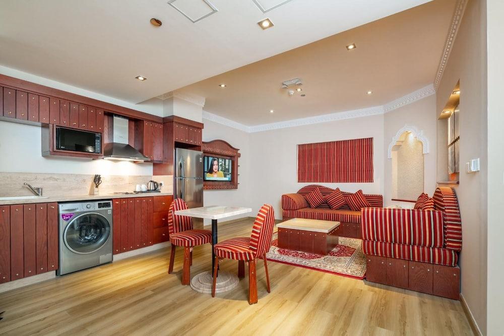Al Liwan Suites Rawdat Al Khail Room Type - Deluxe Apartment, 2 Bedrooms, Park View Al Liwan Suites Rawdat Al Khail Room Type - Deluxe Apartment, 2 Bedrooms, Park View