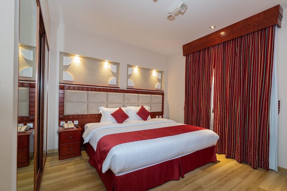 Al Liwan Suites Rawdat Al Khail Room Type - Deluxe Apartment, 2 Bedrooms