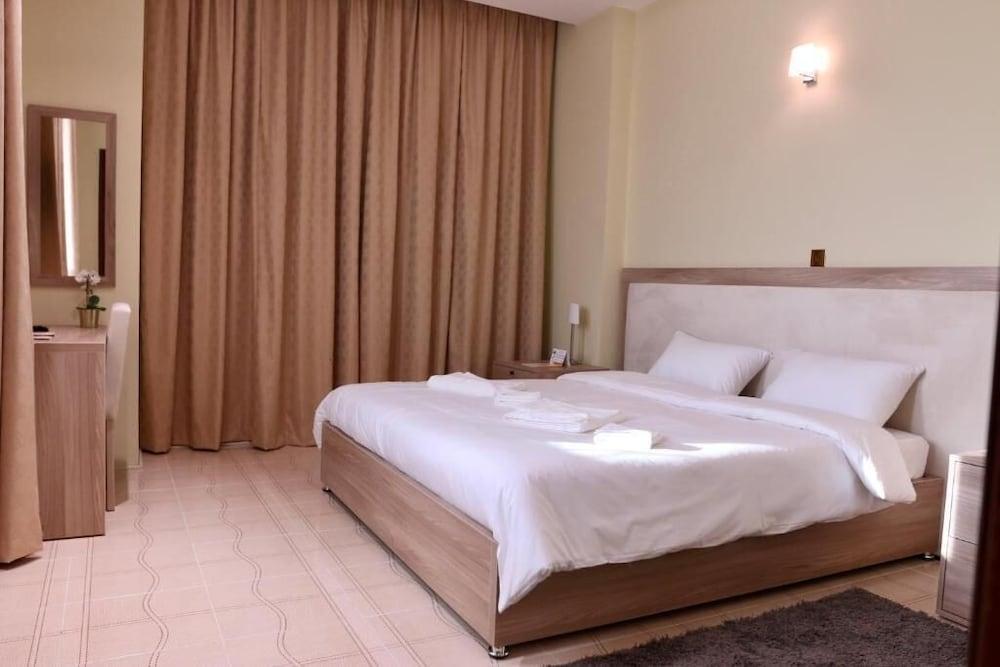 Qatar Youth Hostels Room Type - Suite