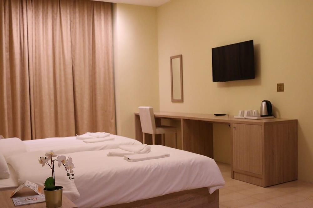 Qatar Youth Hostels Room Type - Family Double Room