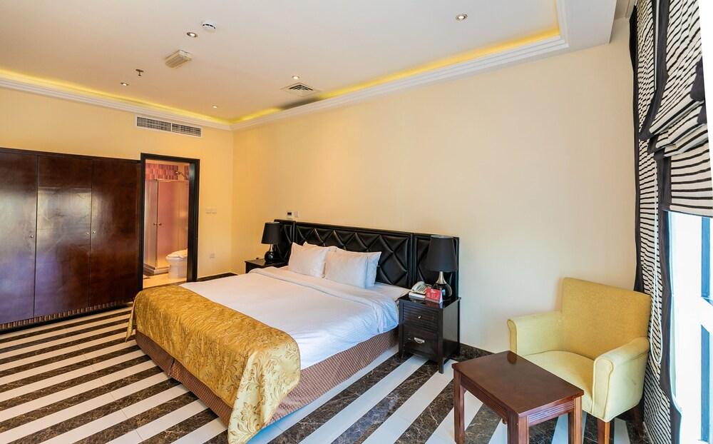 Royal Mirage Hotel and Apartments Room Type - One Bedroom Superior Apartment