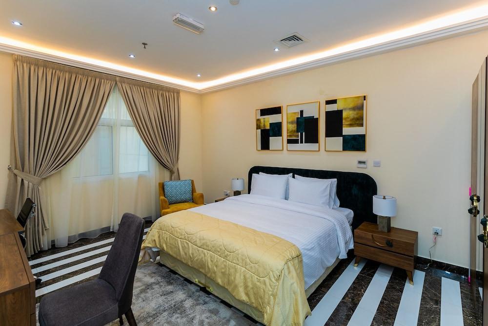 Royal Mirage Hotel and Apartments Room Type - One Bedroom Deluxe Apartment