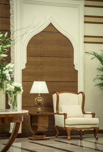 Ezdan Residence - Tap to explore photos