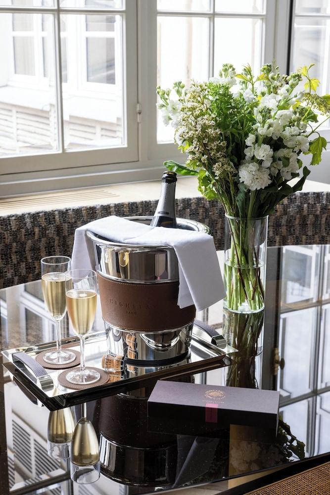 HIGHSTAY - Luxury Serviced Apartments - Place Vendôme - Tap to explore photos
