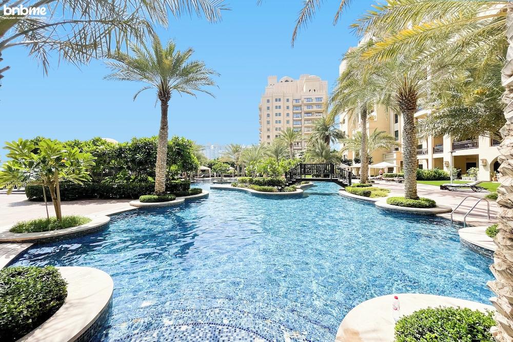 bnbme | Fairmont The Palm | 1 BDR - Tap to explore photos
