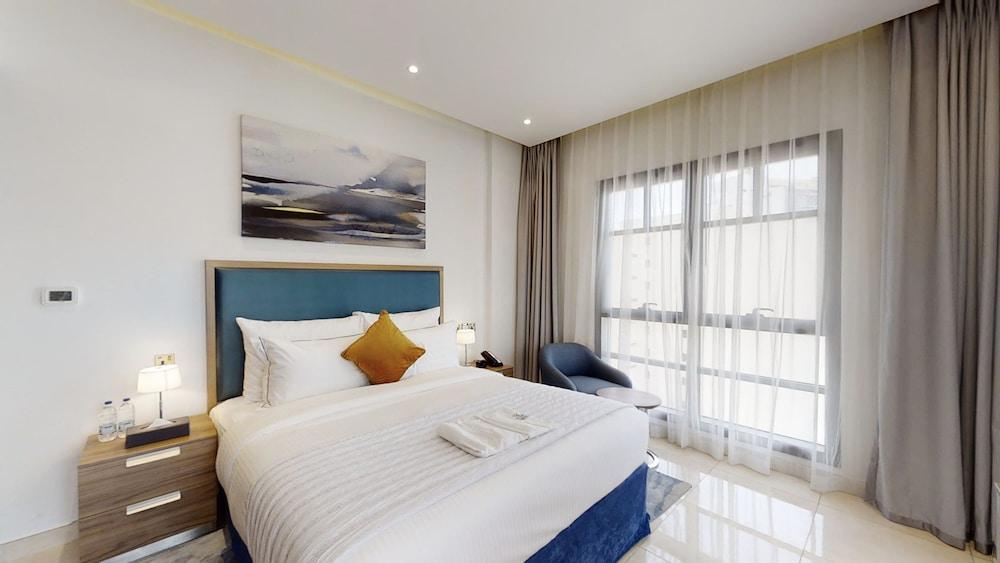 SUHA Creek, Waterfront Al Jaddaf Room Type - One Bedroom Creek View Apartment