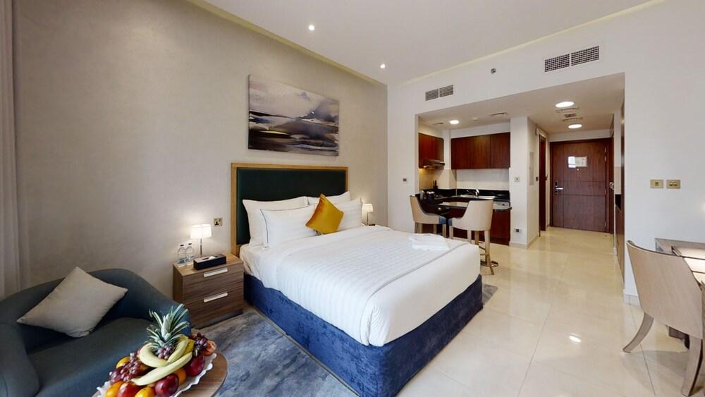 SUHA Creek, Waterfront Al Jaddaf Room Type - Studio superior Creek View apartment