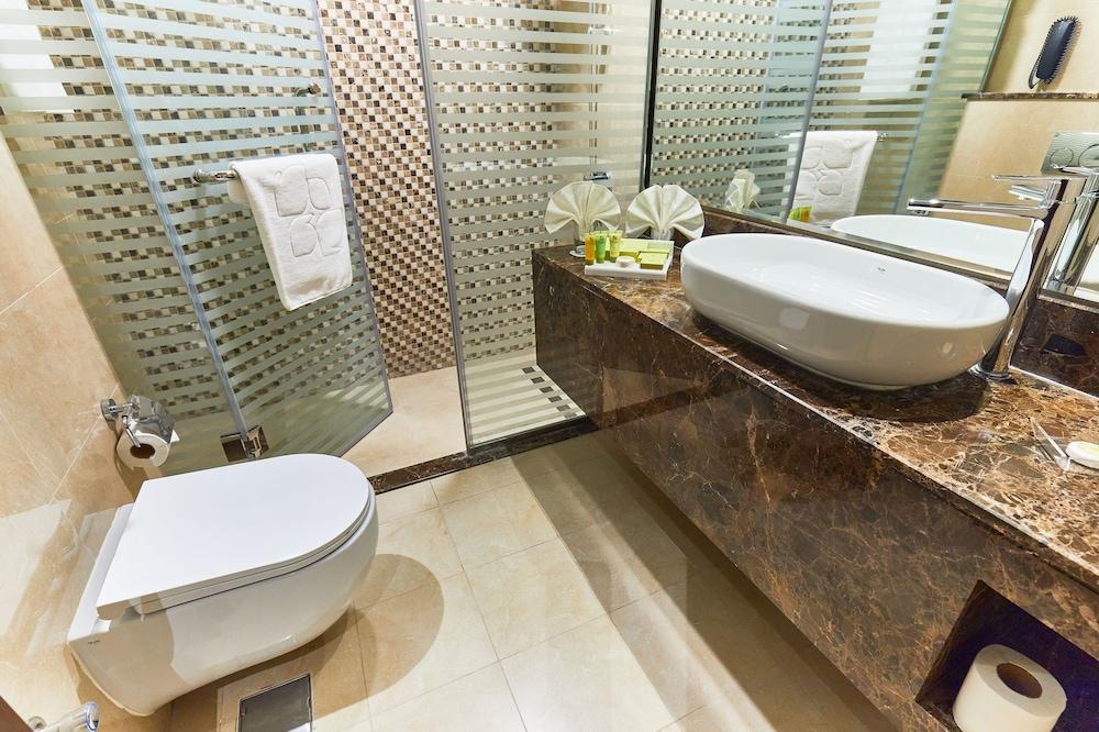 Rose Plaza Hotel Al Barsha - Tap to explore photos