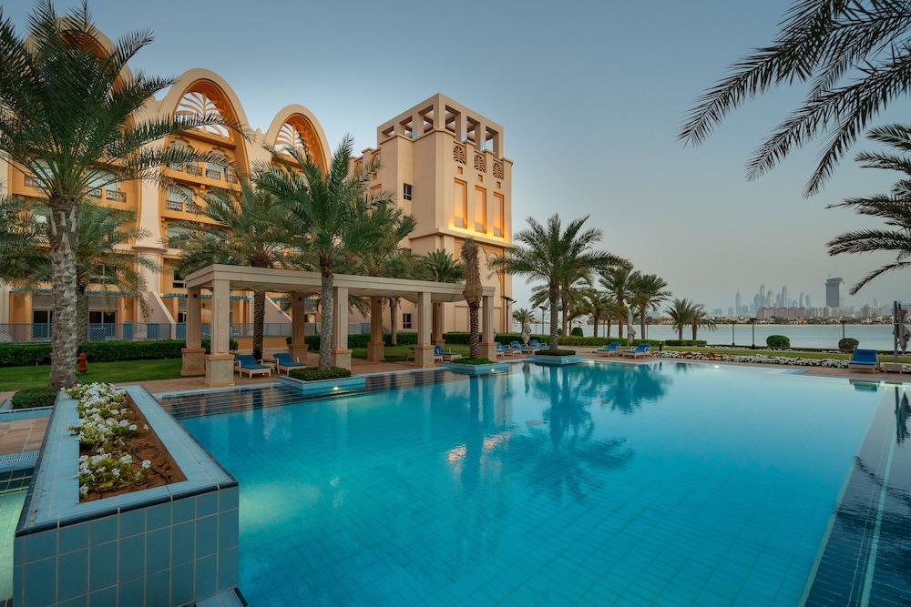 GLOBALSTAY. Private Pool Villas and Townhomes