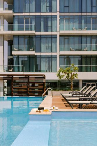 Sonder Downtown Towers Apartments - Tap to explore photos