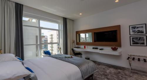Rose Executive Hotel - DWTC - Tap to explore photos
