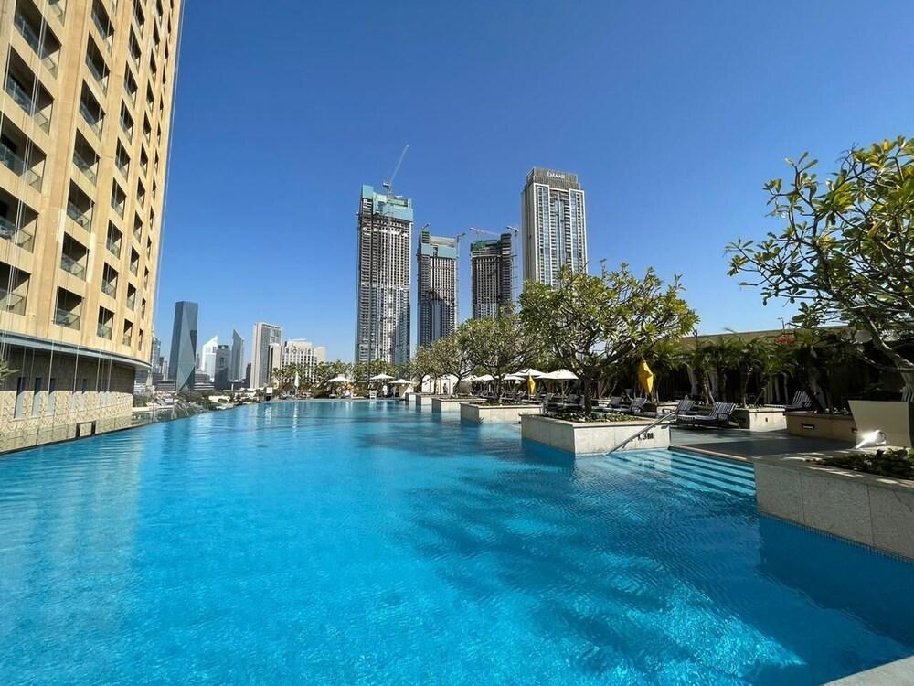 Ultimate Luxury at Fashion Avenue Dubai Mall Residences