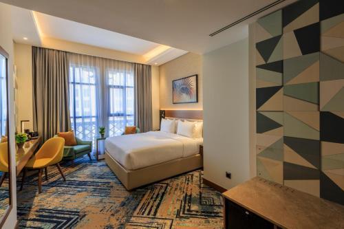 S19 Hotel-Al Jaddaf Metro Station Room Type - Executive King Room with 20% Off Food & Beverage (excluding in-room dining)
