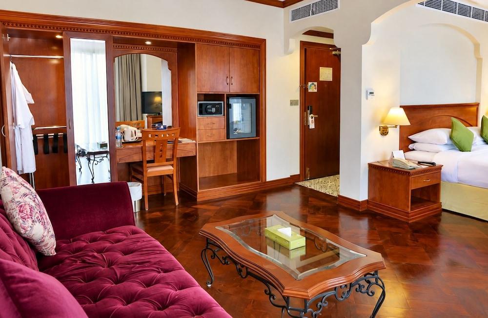 Riviera Hotel Room Type - Executive Creek View With Balcony + Free Shuttle Bus To Al Mamzar Beach