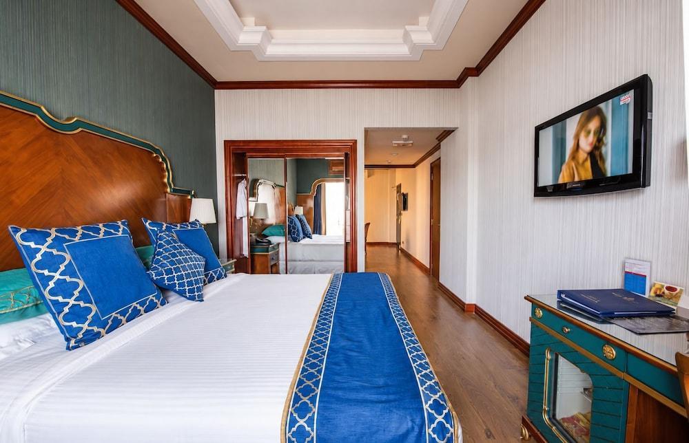 Riviera Hotel Room Type - Premium Executive Creek View with Balcony + Free Shuttle Bus To Al Mamzar Beach