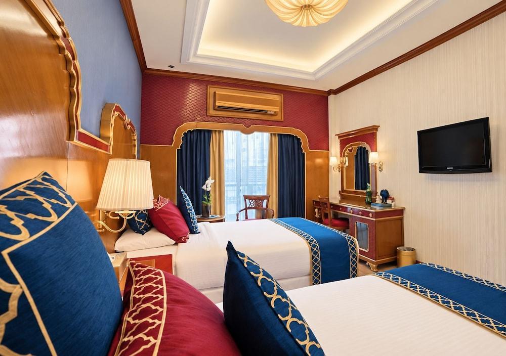 Riviera Hotel Room Type - Premium Souk View - Twin Bed With Balcony  + Free Shuttle Bus To Al Mamzar Beach