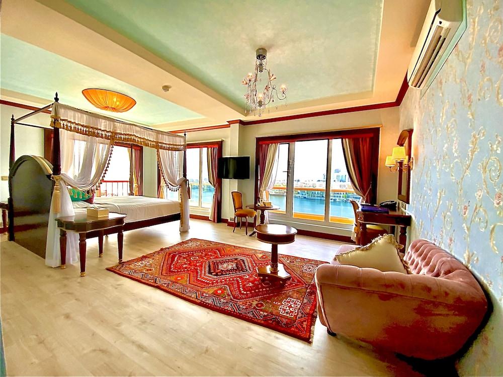 Riviera Hotel Room Type - Royal Suite Creek View With Balcony Riviera Hotel Room Type - Royal Suite Creek View With Balcony