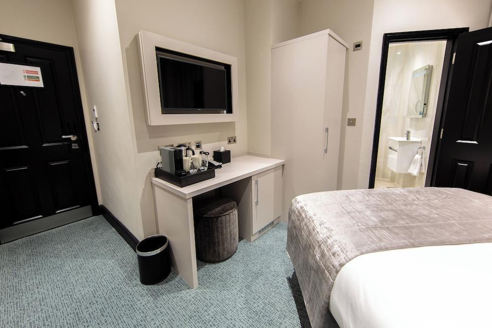 The Crescent Hyde Park Room Type - Compact Double Room [Lower Ground]
