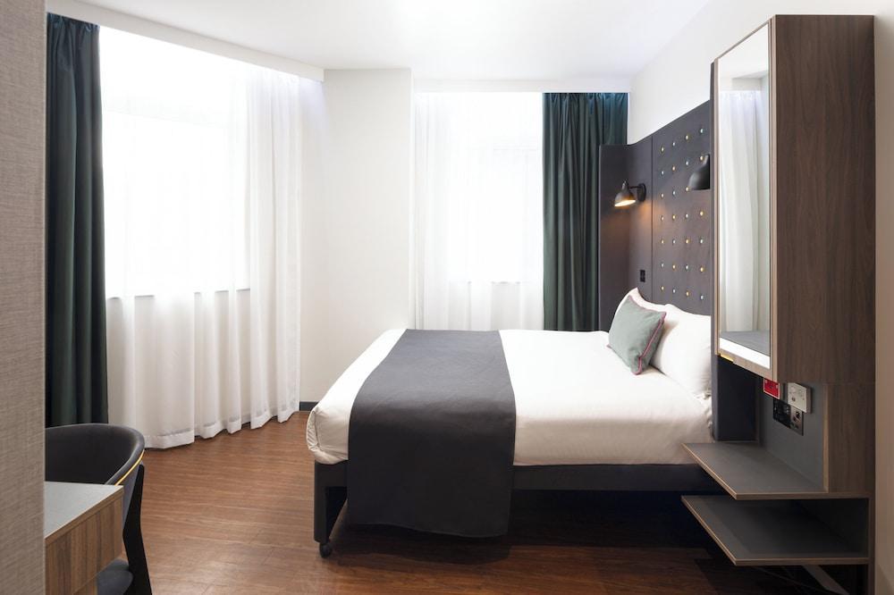 Point A Kings Cross Room Type - Accessible Double with Window