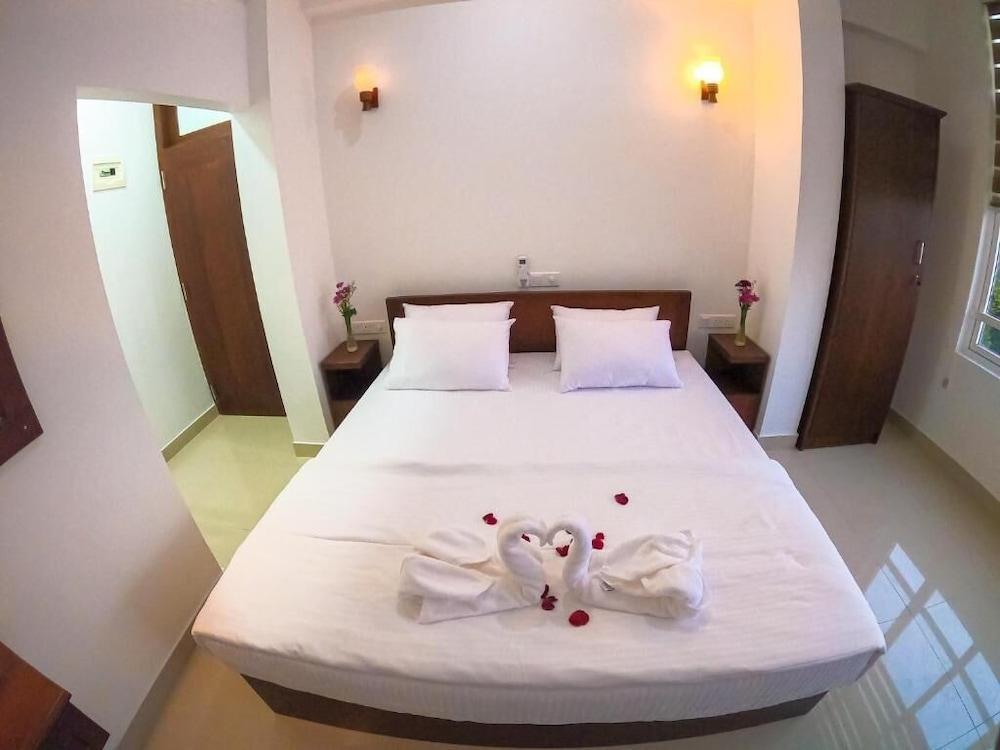 THE DEN 23 Room Type - Standard Double Room
