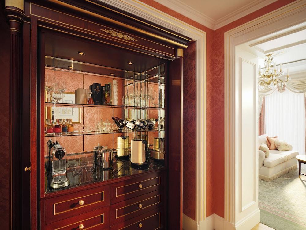 The Ritz London - Tap to explore photos