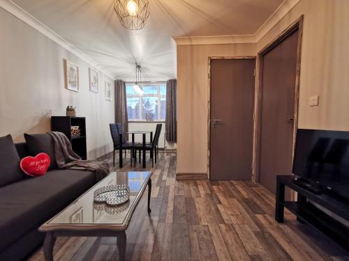 Palaz 2 - 2 Bedroom Flat Room Type - Two-Bedroom Apartment