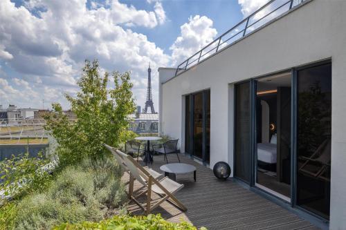 Canopy by Hilton Paris Trocadero - Tap to explore photos