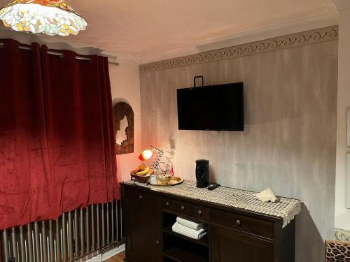 Lovely double bedroom in Rotherhithe - Tap to explore photos
