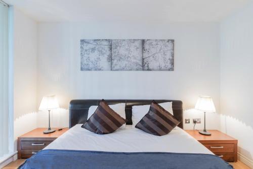 Bermondsey Central London Apartments - Tap to explore photos