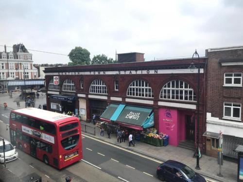 Splendid 1 Bedroom Flat + Terrace (Kentish Town)