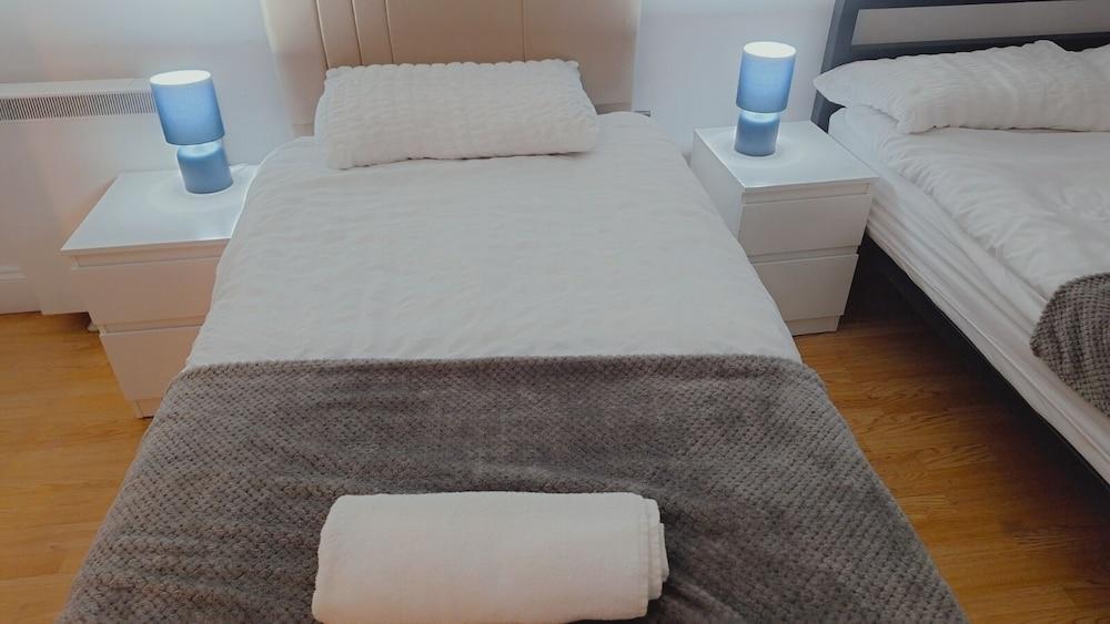 Comfort Cosy Stay Room Type - Apartment, Private Bathroom
