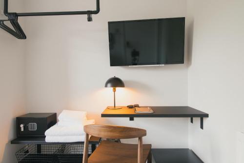 D8 - Shoreditch Room Type - Double Room with Private External Bathroom D8 - Shoreditch Room Type - Double Room with Private External Bathroom